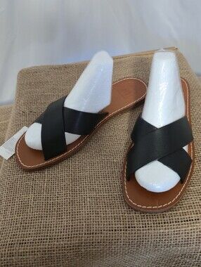 GAP Black Crisscross Slide Sandals with Brown Footbed